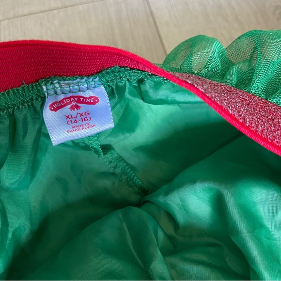 Tutu Sparkly Layered Skirt Elastic Waist. Christmas tutu - Picture 2 of 7